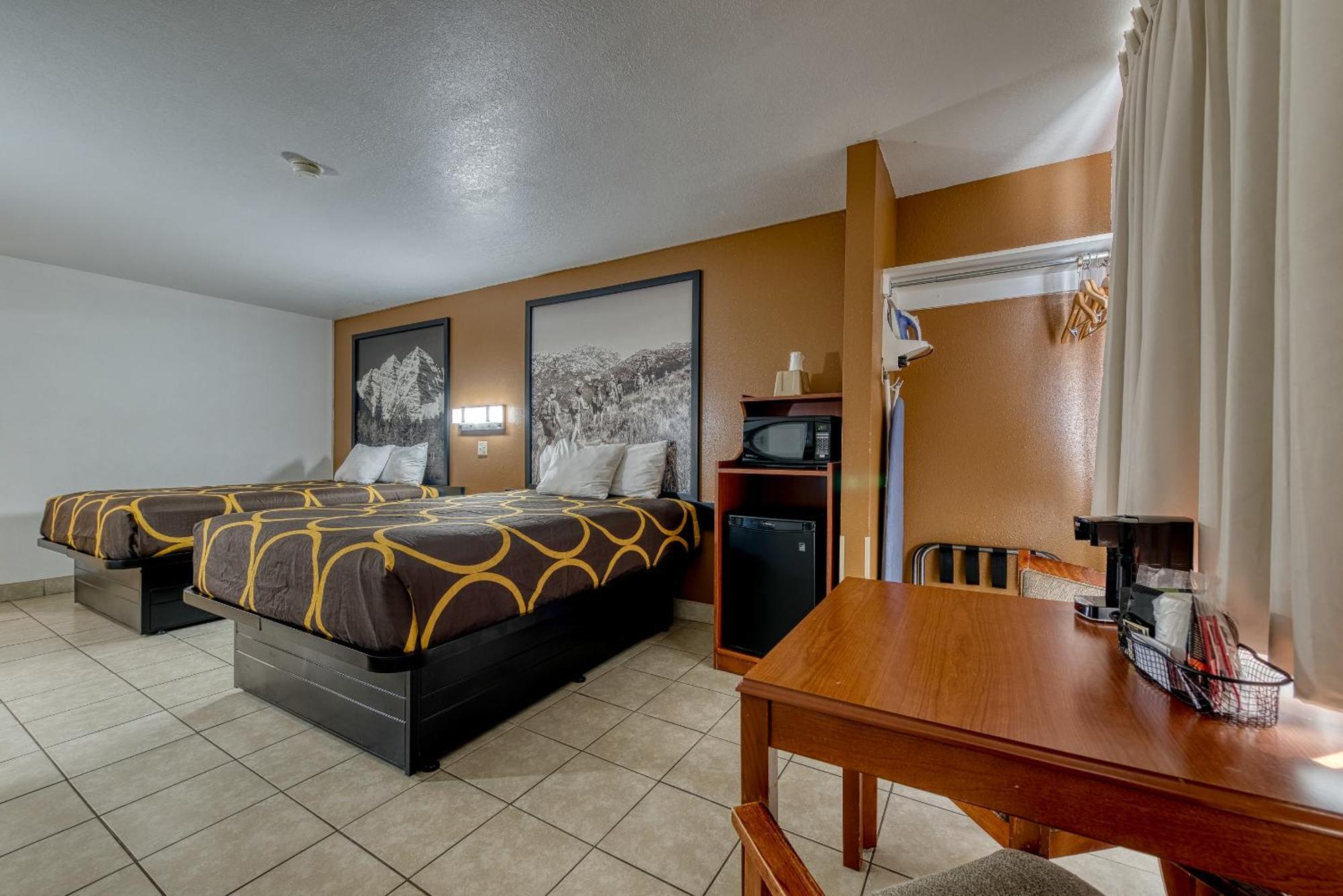 Super 8 By Wyndham Alamosa Motel Værelse billede